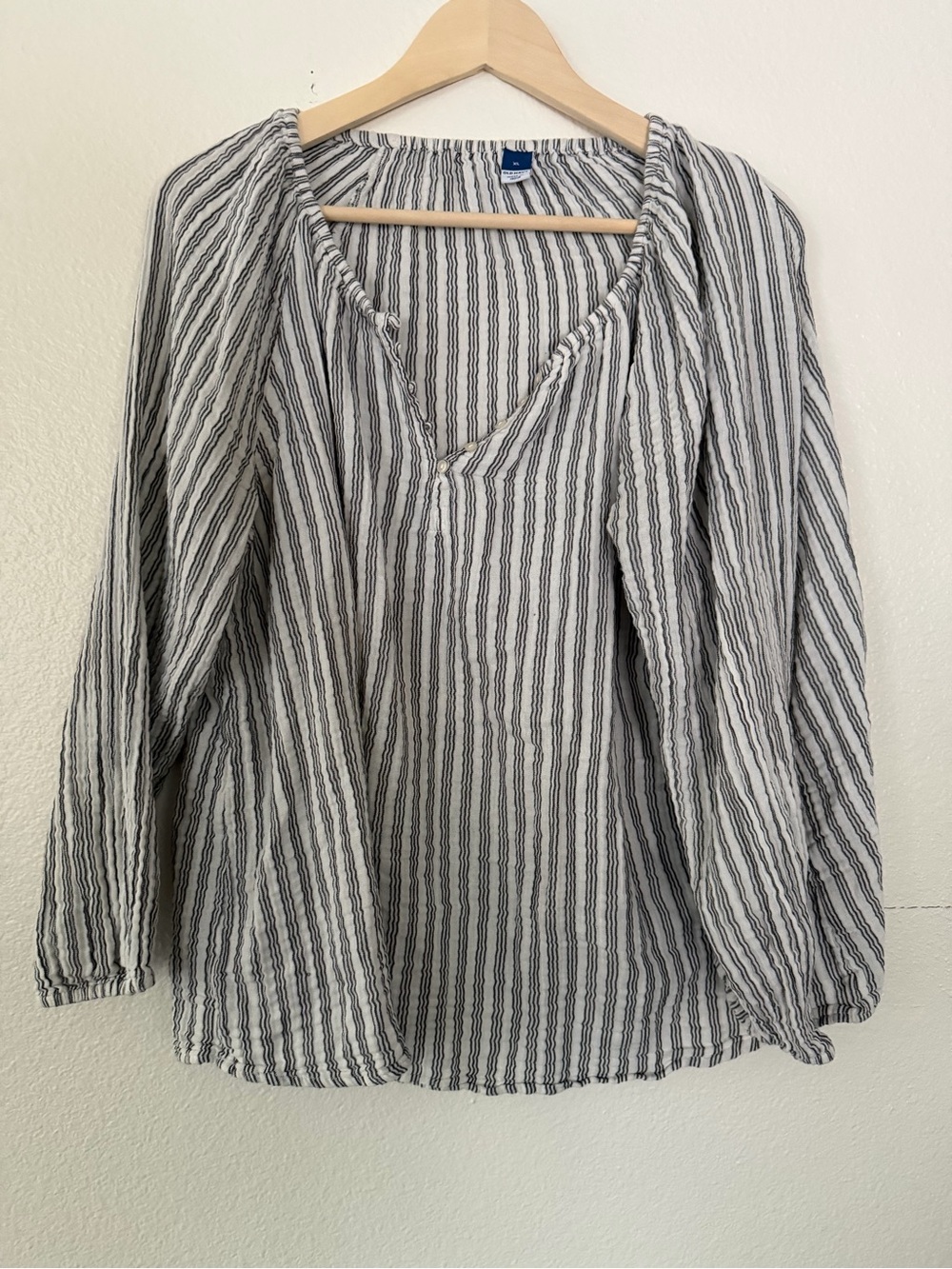 Old Navy Striped Tunic Top — Gray & White